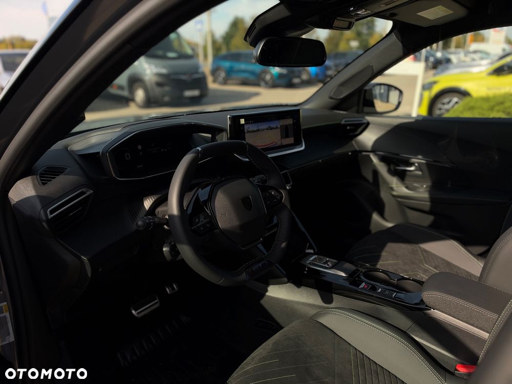 Peugeot 2008 PureTech mHEV GT Exclusive e-DCS6 - 11