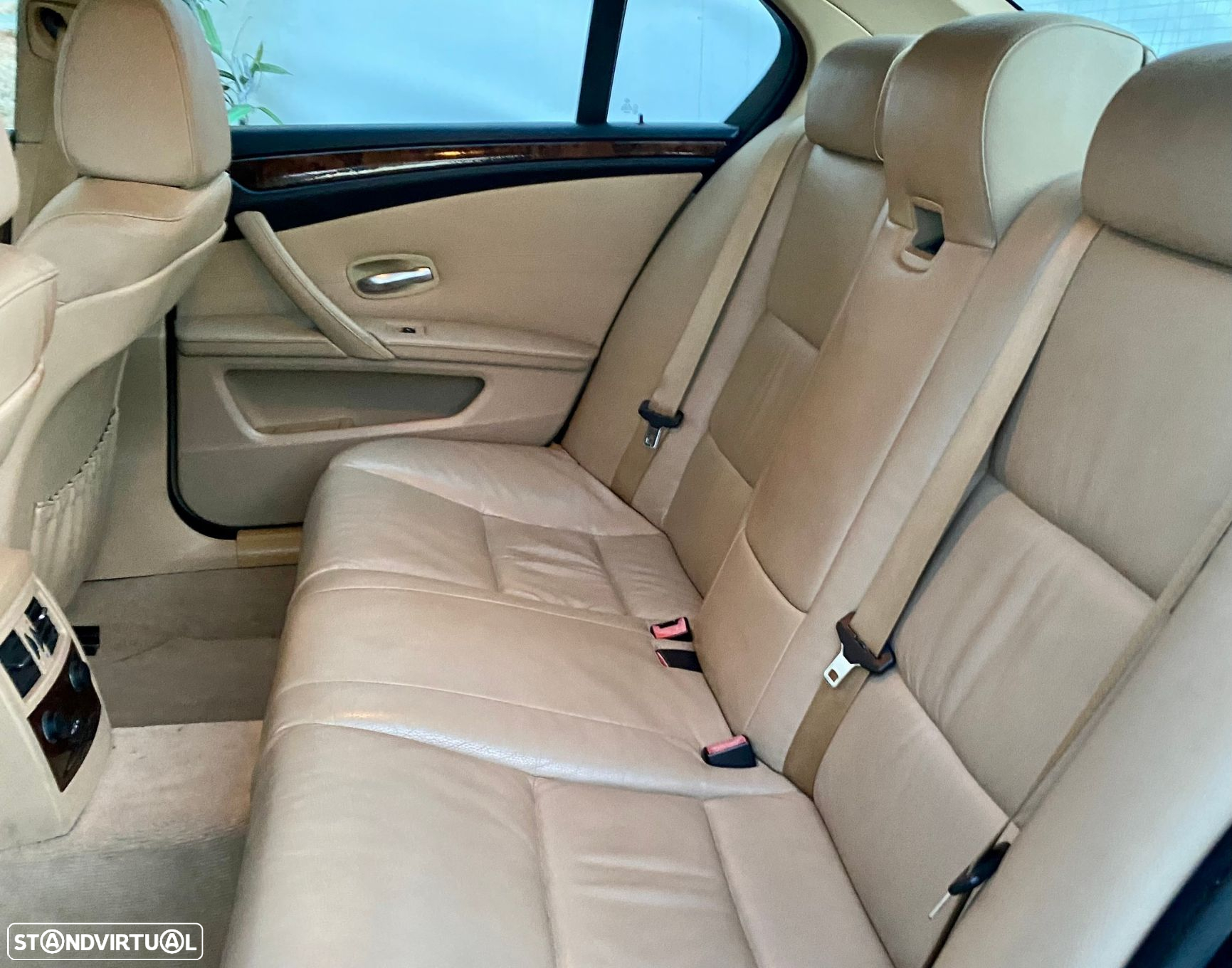 BMW 520 d Executive - 25
