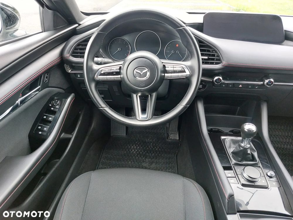 Mazda 3 e-SKYACTIV-G 150 M HYBRID HOMURA - 31