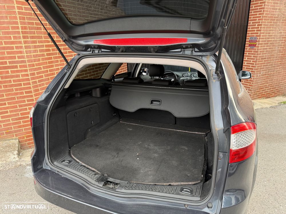 Ford Mondeo 1.8 TDCi 1st Edition - 9