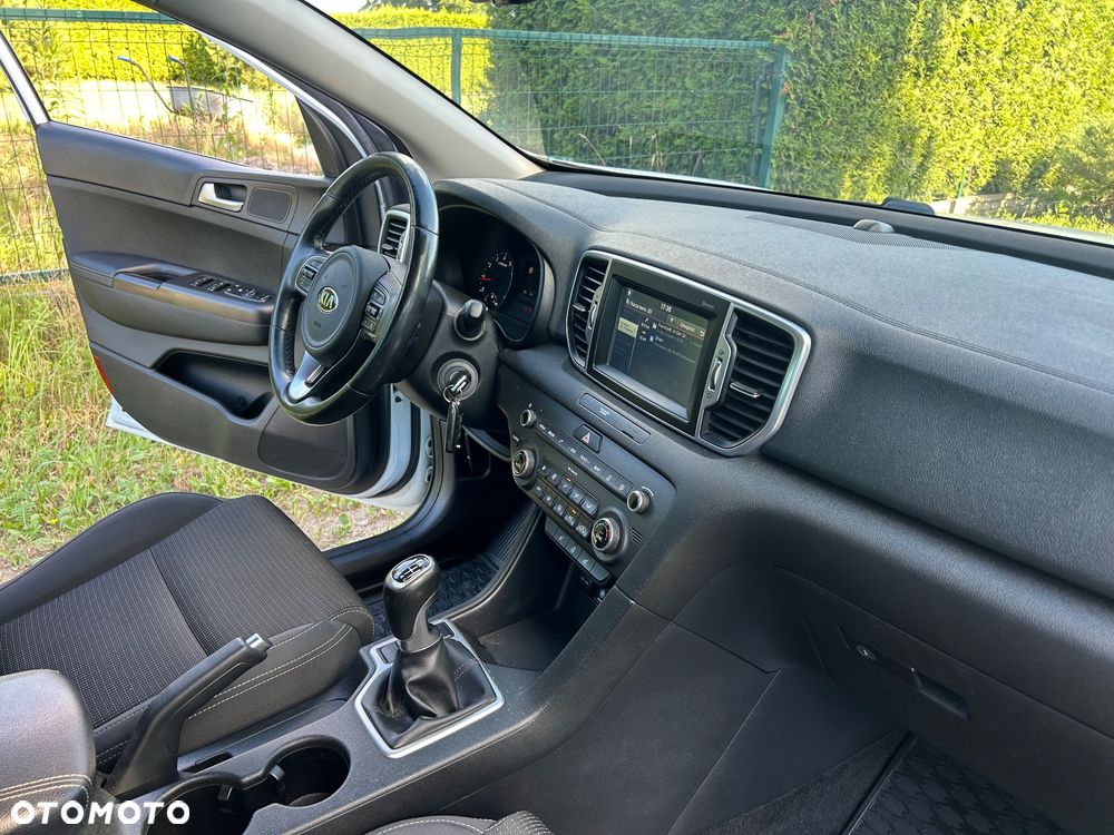 Kia Sportage 1.6 GDI 2WD DREAM-TEAM EDITION - 12
