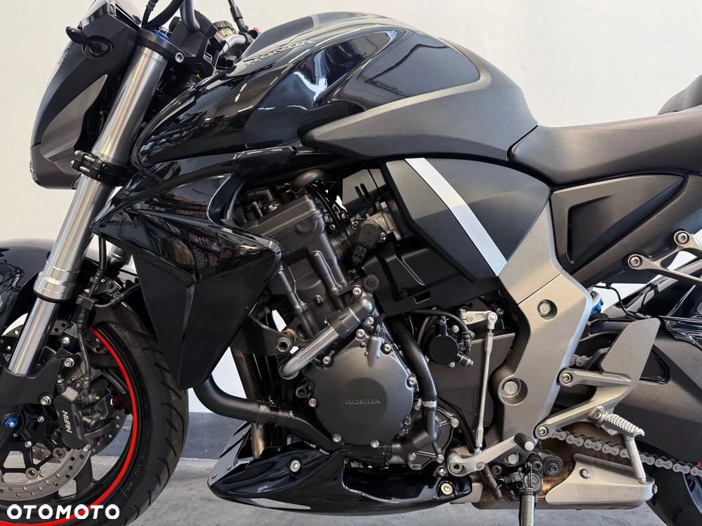Honda CB - 16