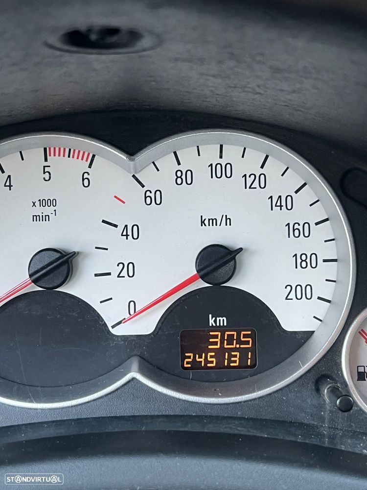 Opel Corsa 1.3 CDTI Essentia - 8