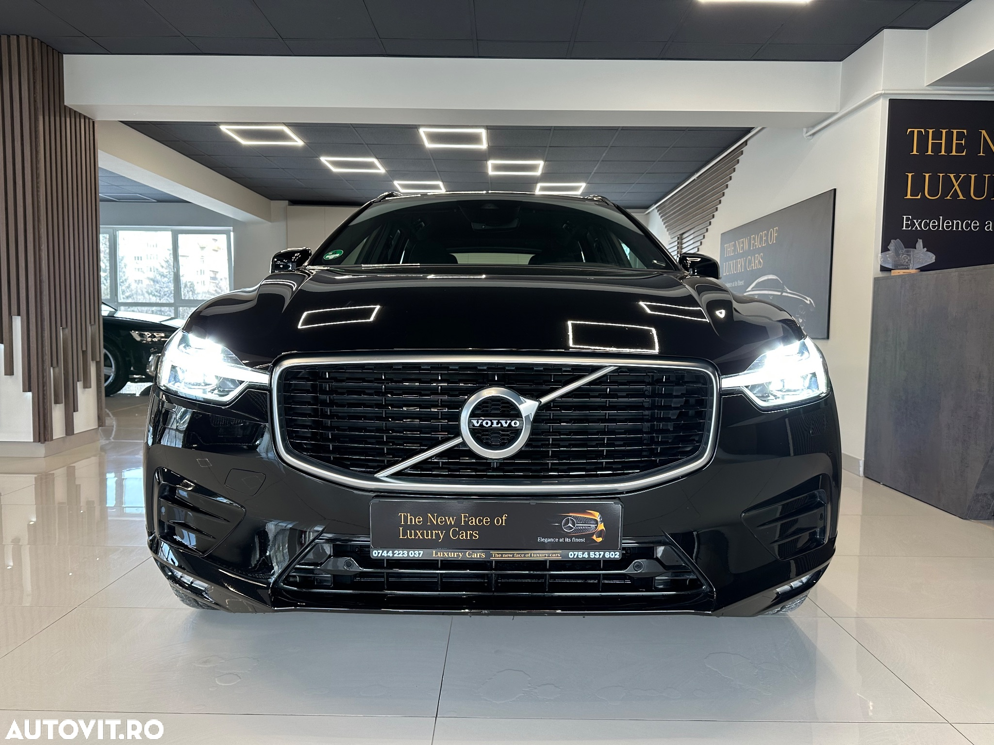 Volvo XC 60 B4 MHEV AT8 AWD R-Design - 2
