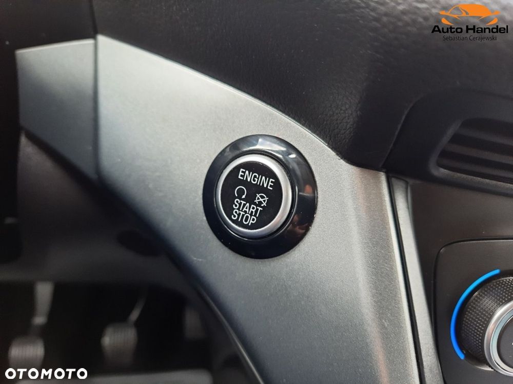 Ford Kuga 1.5 EcoBoost 2x4 Titanium - 38