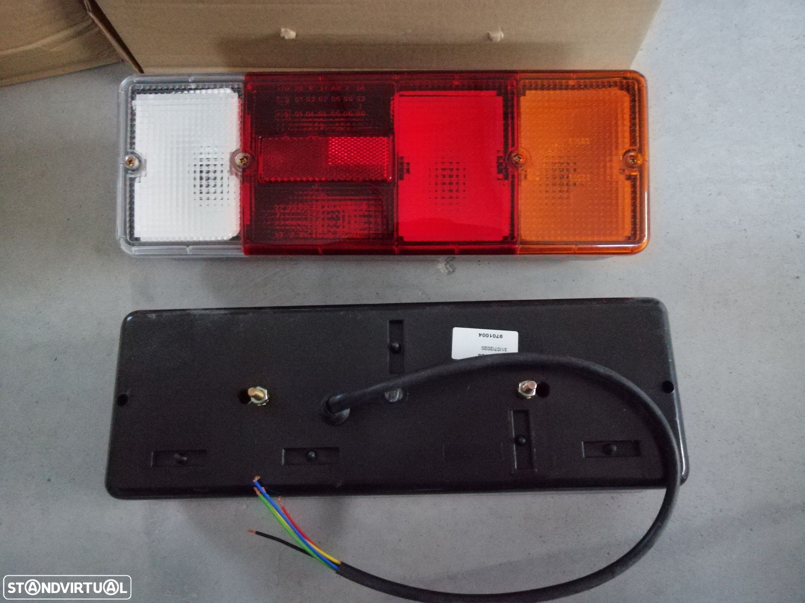 Farolins de trás Mitsubishi Canter Fuso Toyota Dyna NOVOS - 1