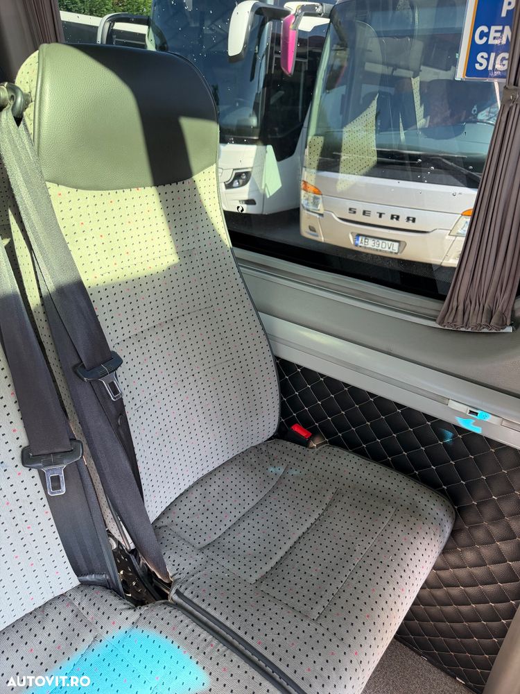 Mercedes-Benz Sprinter - 14