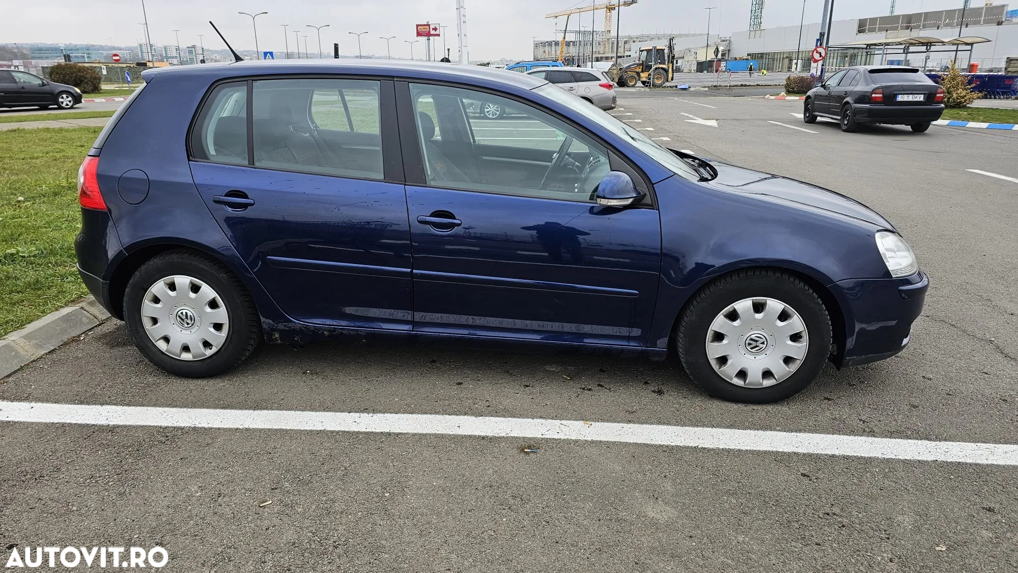 Volkswagen Golf 1.9 TDI BlueMotion Comfortline - 3