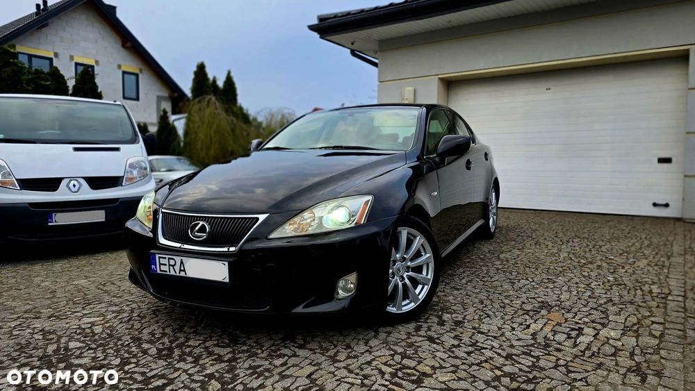 Lexus IS 220d - 18