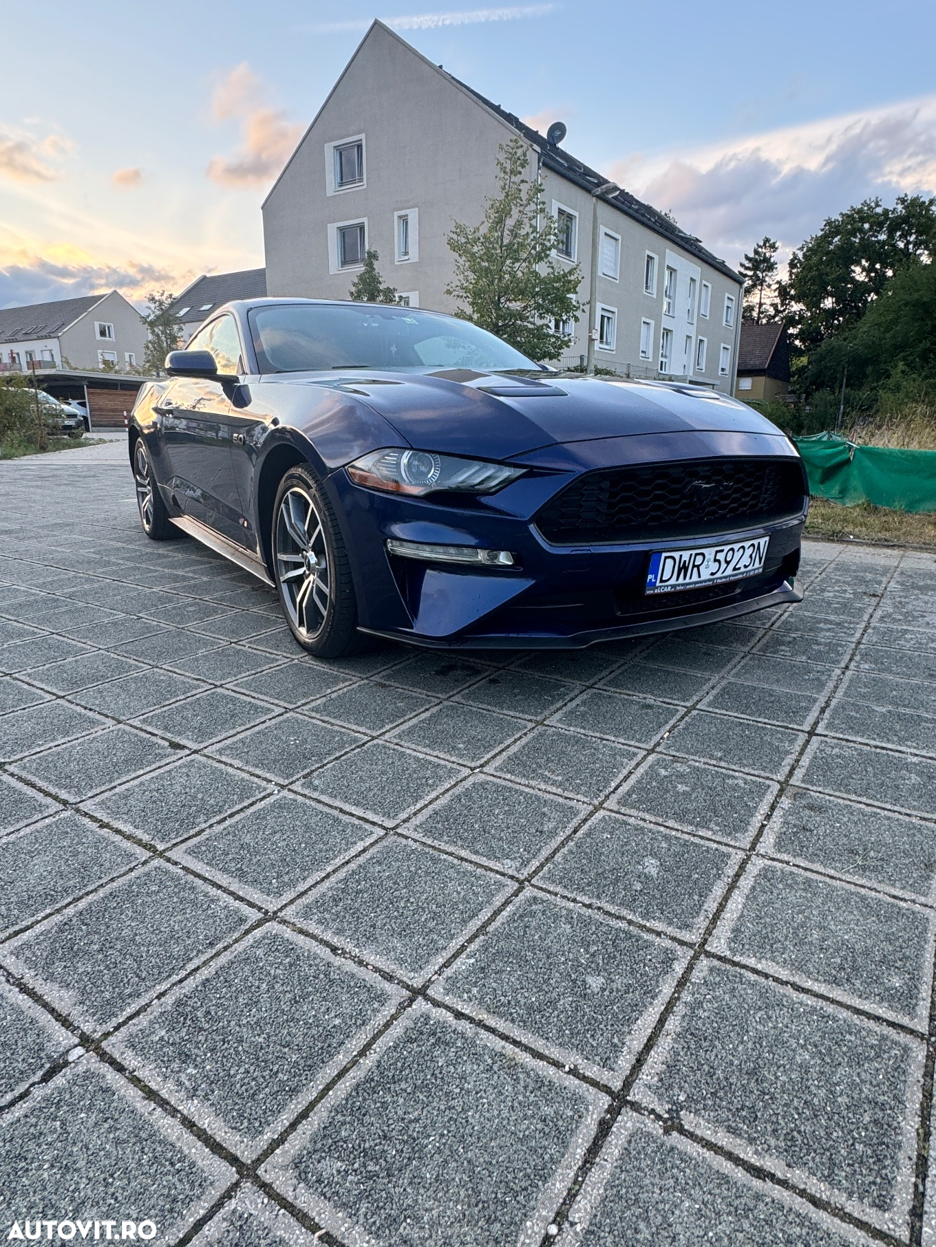 Ford Mustang 2.3 Eco Boost Aut. - 2