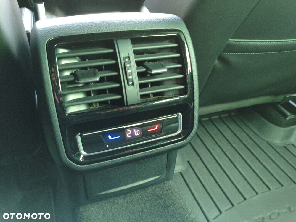 Volkswagen Passat Alltrack - 19