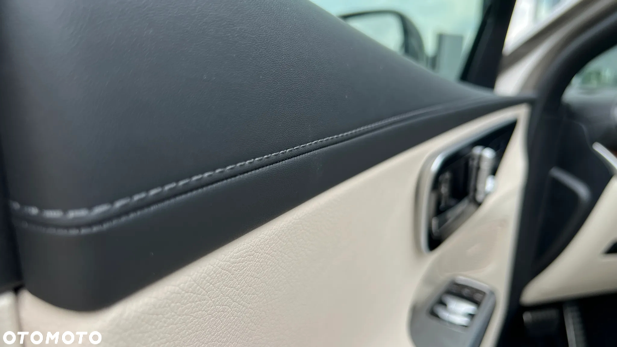 Mercedes-Benz GLC 300 e 4-Matic Avantgarde - 23