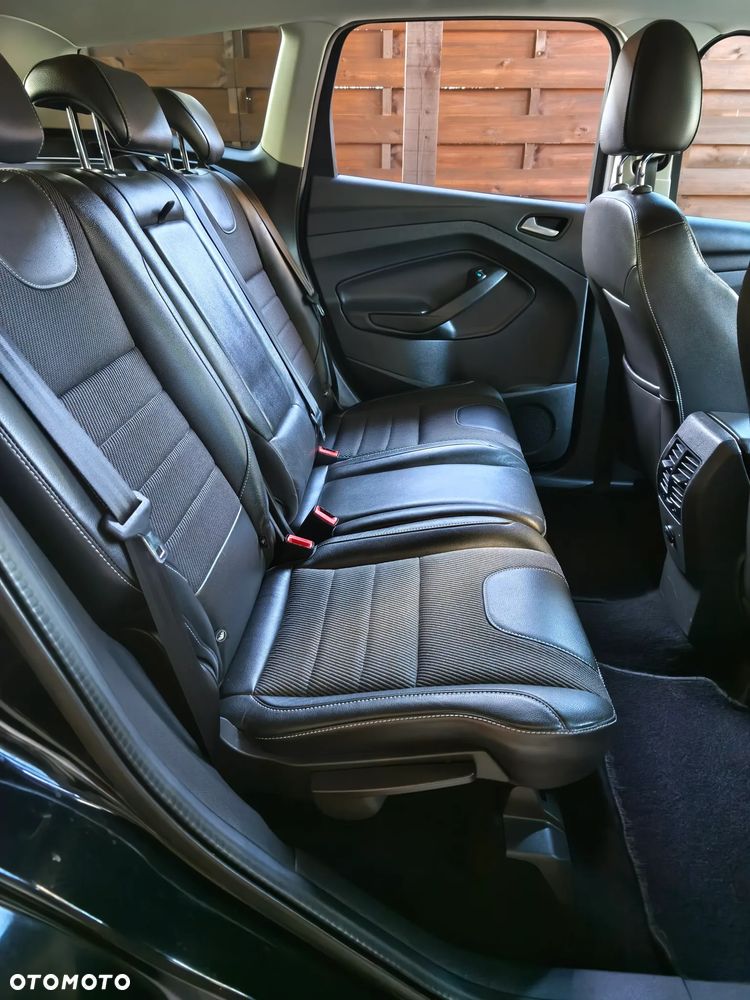 Ford Kuga 2.0 TDCi FWD Titanium - 13