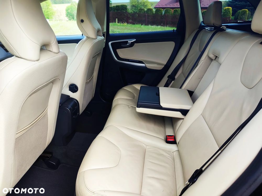 Volvo XC 60 D3 Summum - 27