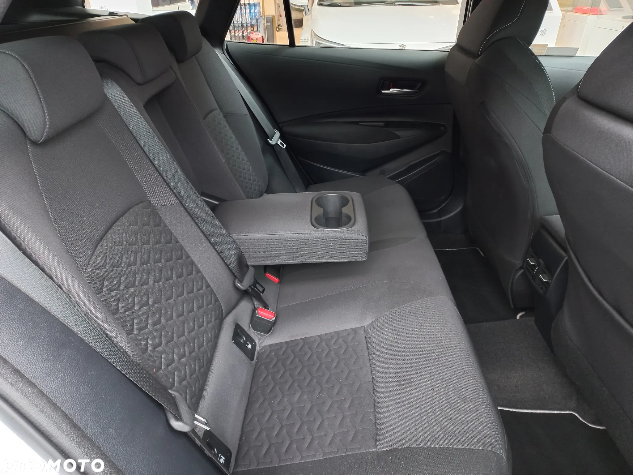 Toyota Corolla - 28