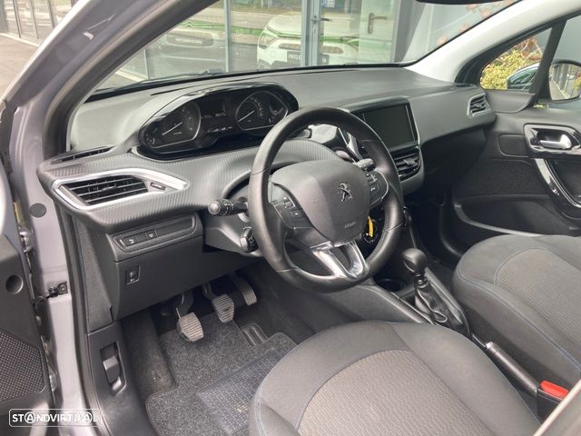 Peugeot 208 1.5 BlueHDi Signature - 13