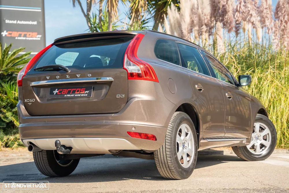 Volvo XC 60 2.0 D3 Summum Geartronic - 4