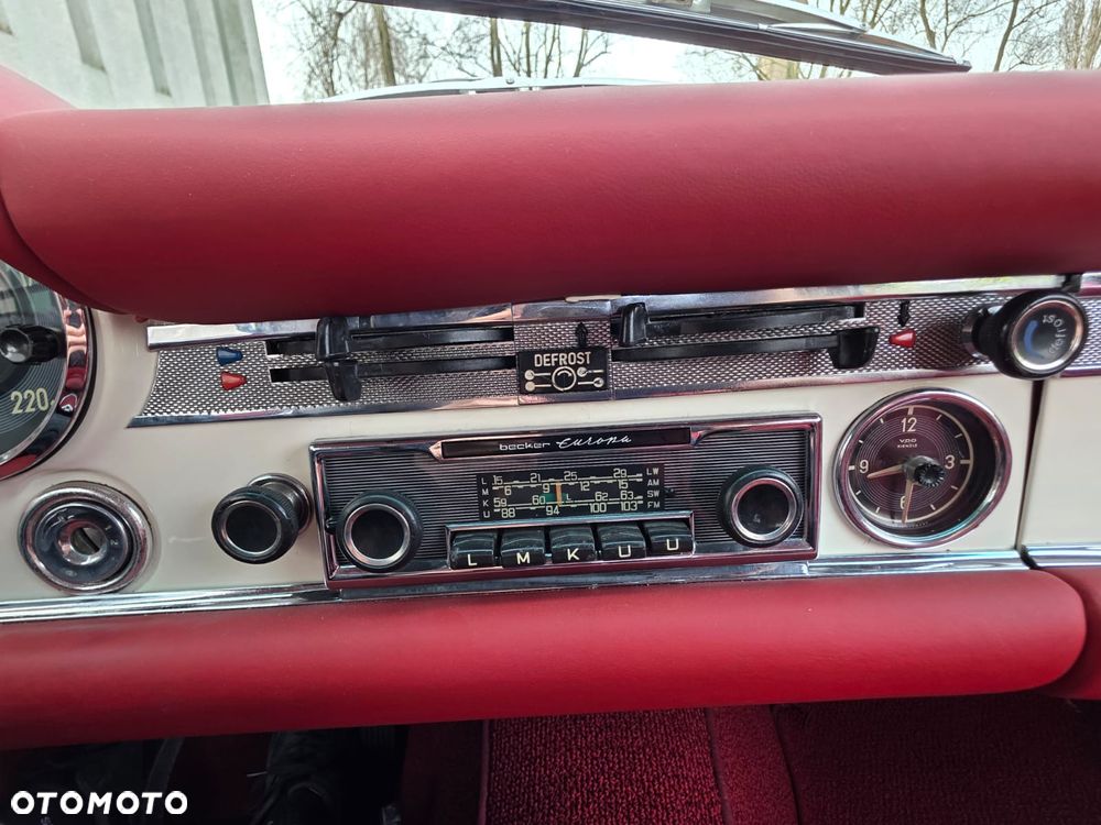 Mercedes-Benz SL - 27