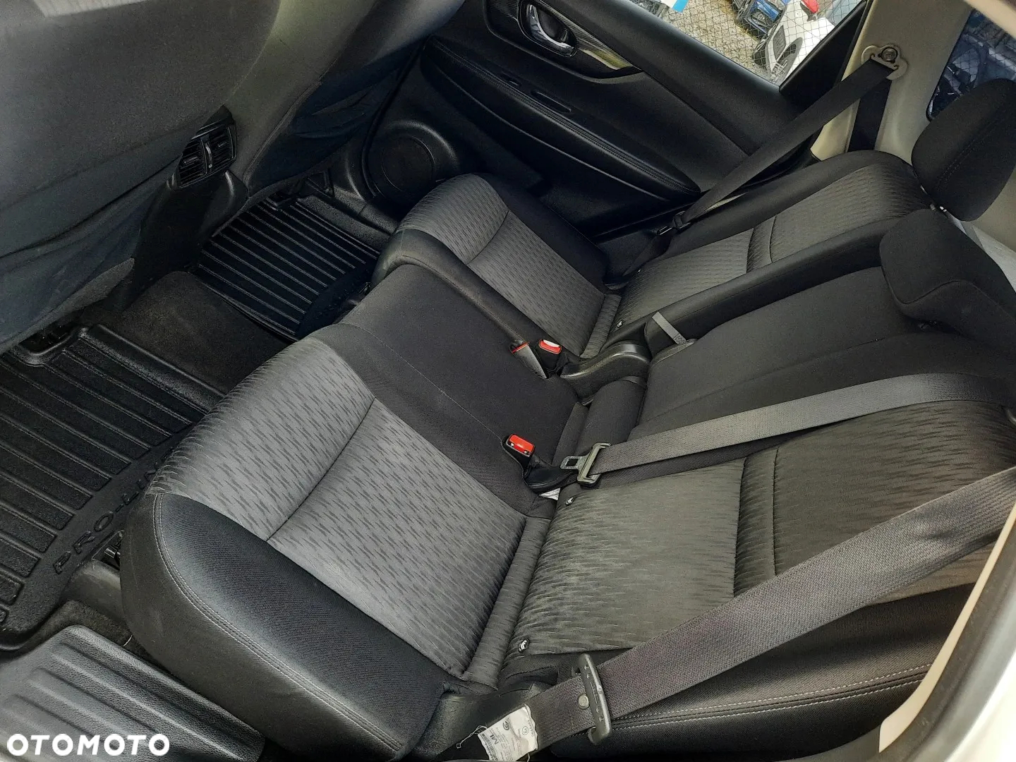 Nissan X-Trail 1.6 DCi Tekna 2WD - 19