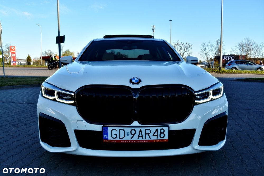 BMW Seria 7 750Li xDrive - 22