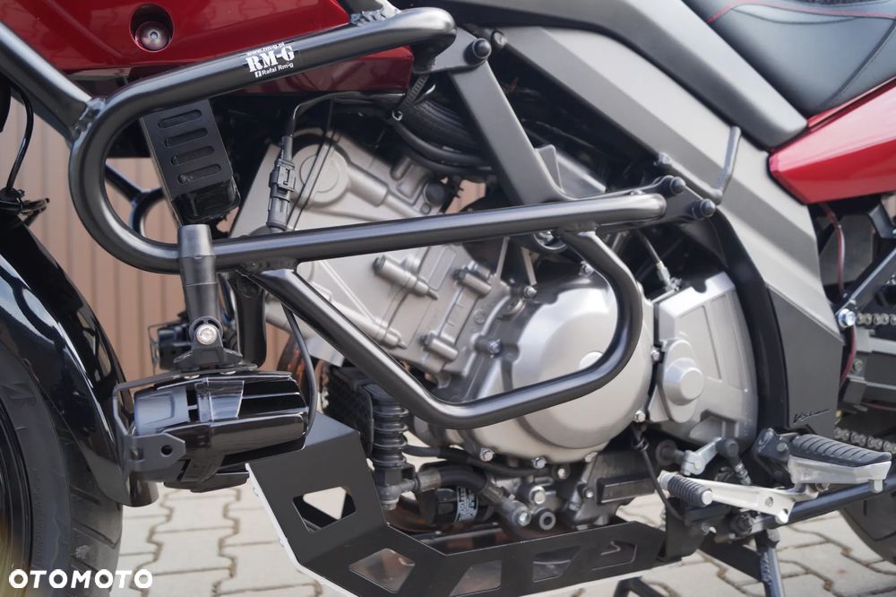 Suzuki DL - 3