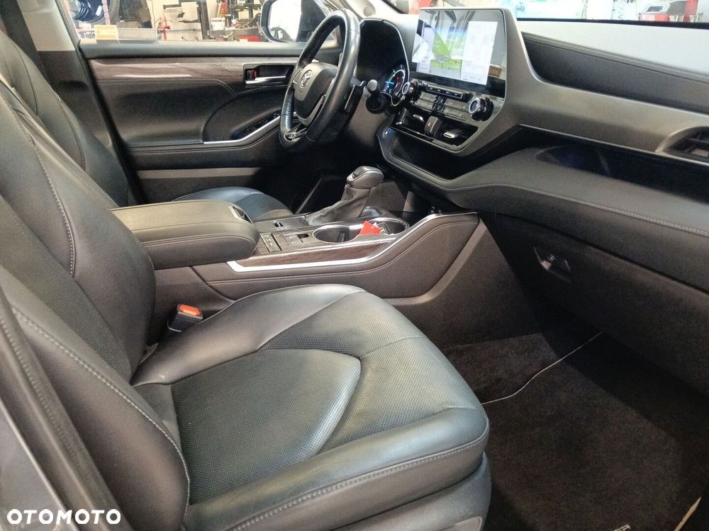 Toyota Highlander - 11