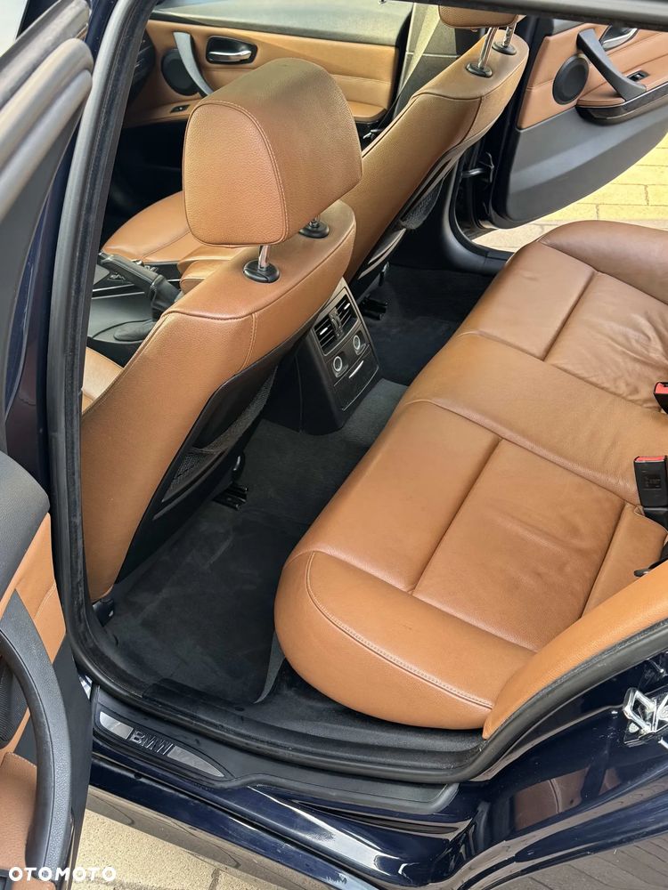 BMW Seria 3 320d DPF - 14