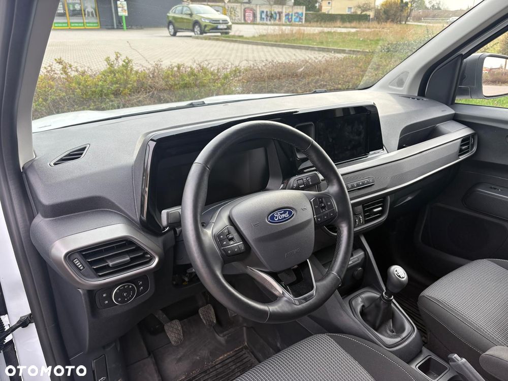 Ford Transit Courier - 6