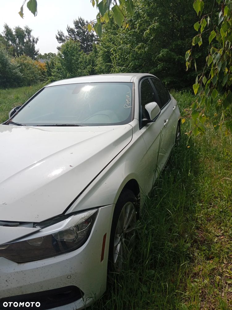 BMW Seria 3 320i Touring - 4