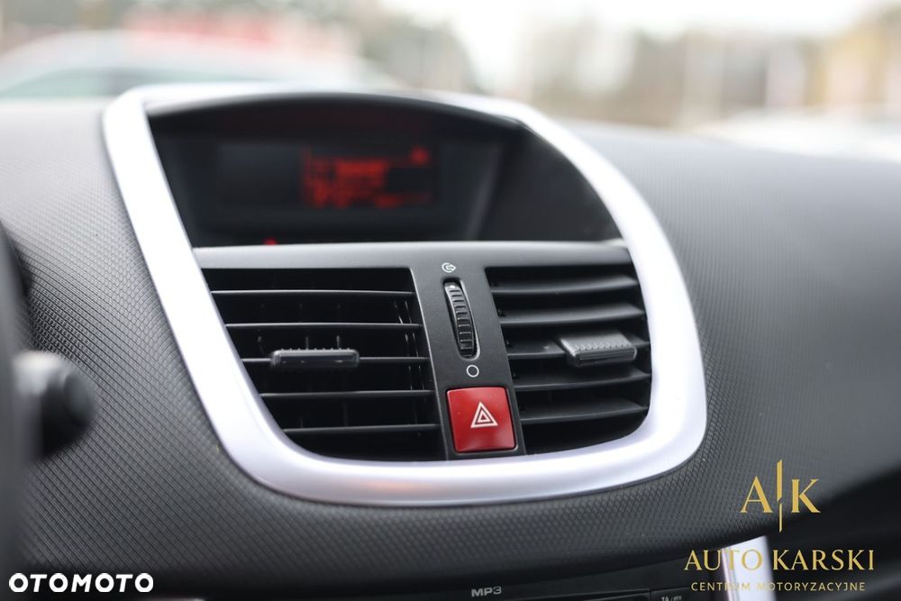 Peugeot 207 - 27
