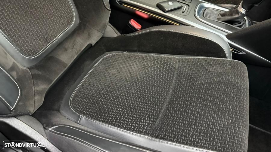 Renault Mégane BLUE dCi 115 EDC BOSE EDITION - 26