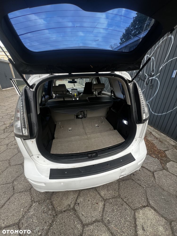 Mazda 5 - 7