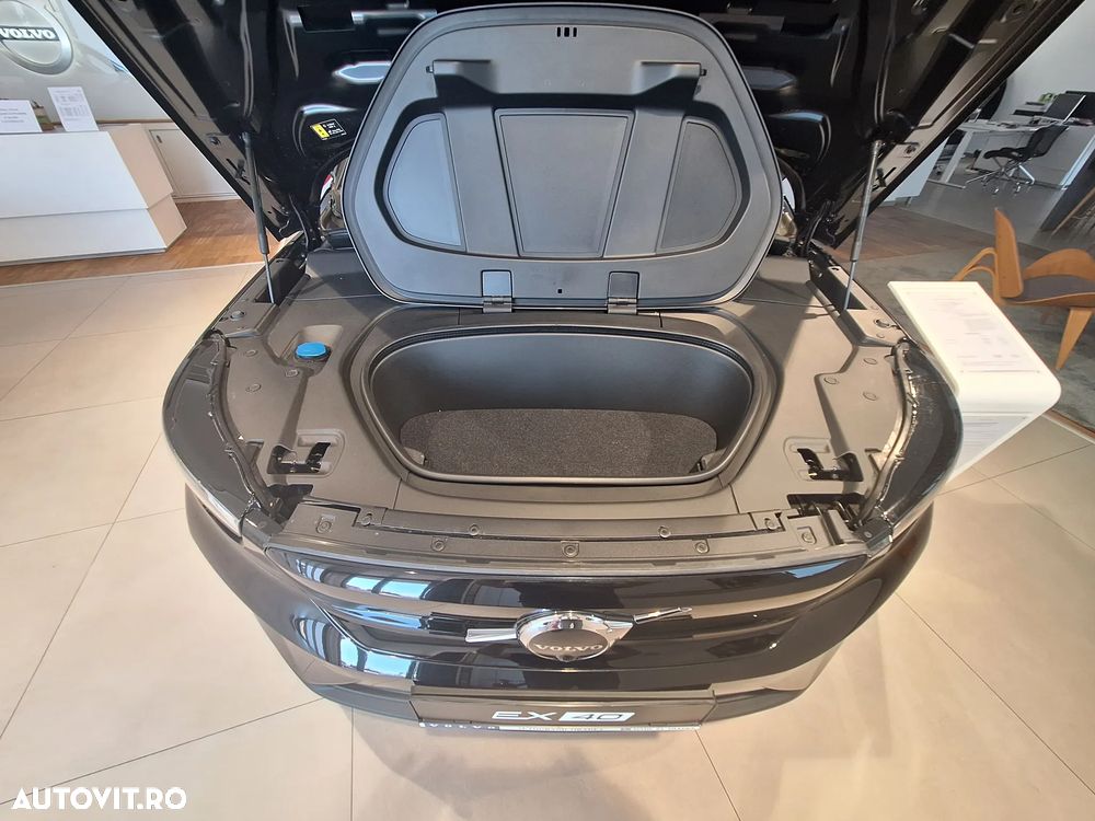 Volvo XC 40 Recharge Single Motor Extended Range RWD Plus - 9