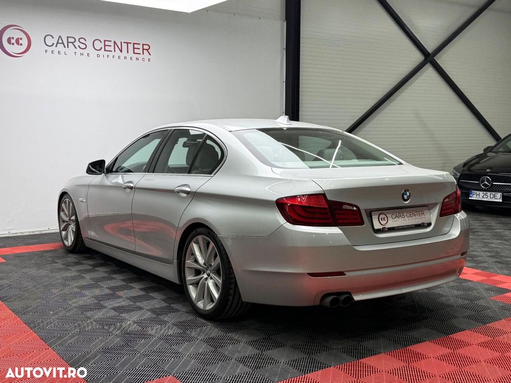 BMW Seria 5 523i Sport-Aut. - 4