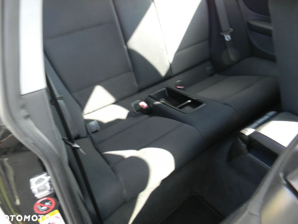 BMW Seria 1 - 17