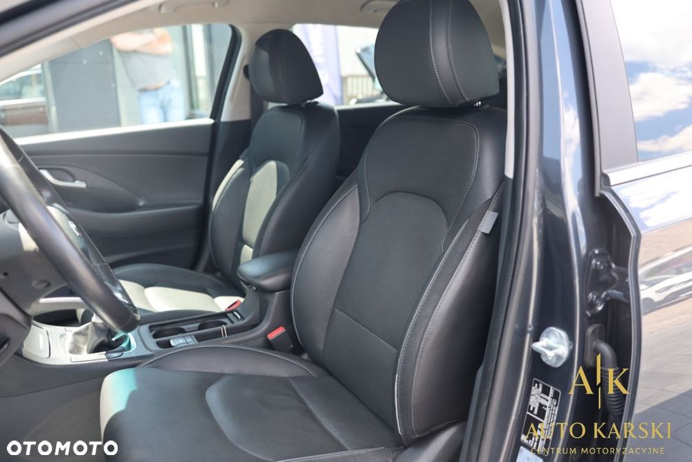 Hyundai i30 - 33