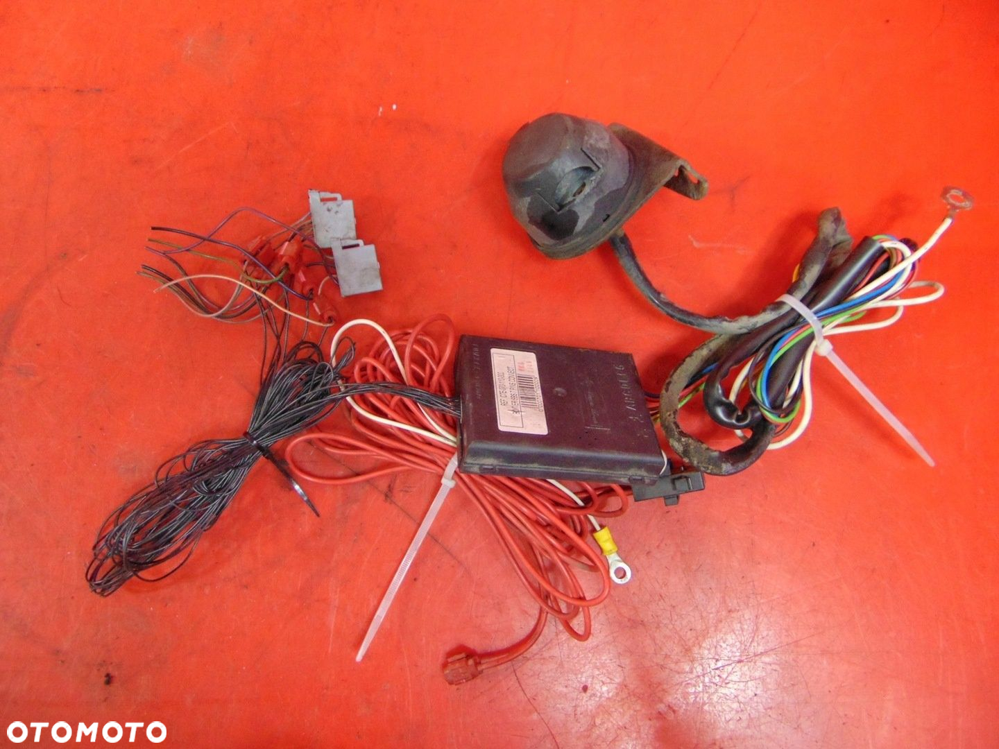 FORD GALAXY II MK3 MODUŁ HAKA HOLOWNICZEGO INSTALACJA WIĄZKA GNIAZDO 7 PIN - 2