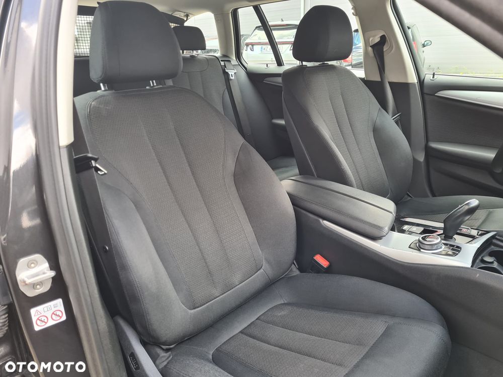 BMW Seria 5 520d - 12