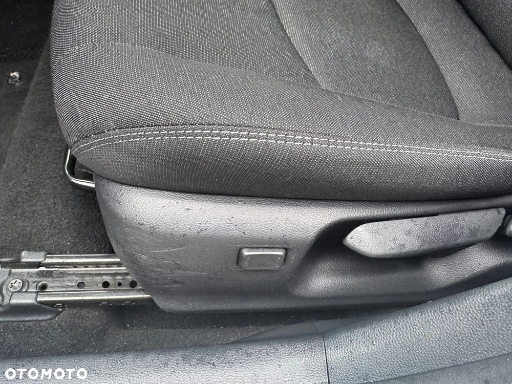 Toyota Corolla 1.8 Hybrid Comfort - 14