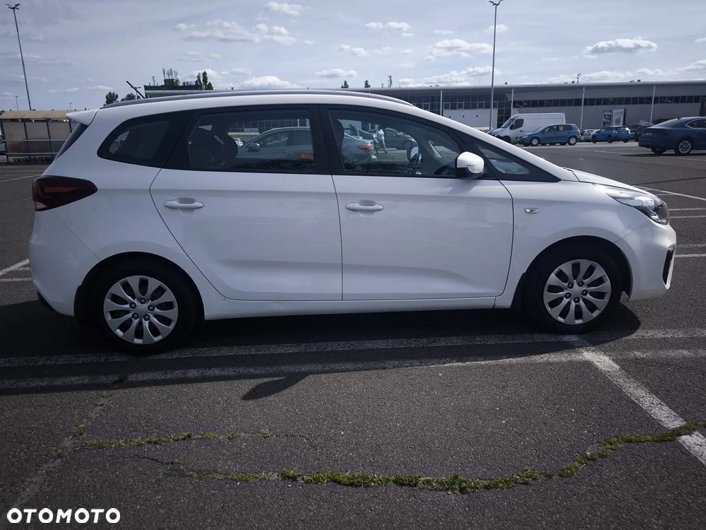 Kia Carens 1.6 GDI M - 7