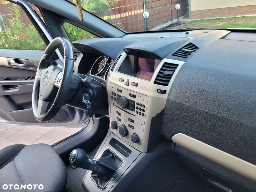 Opel Zafira - 7