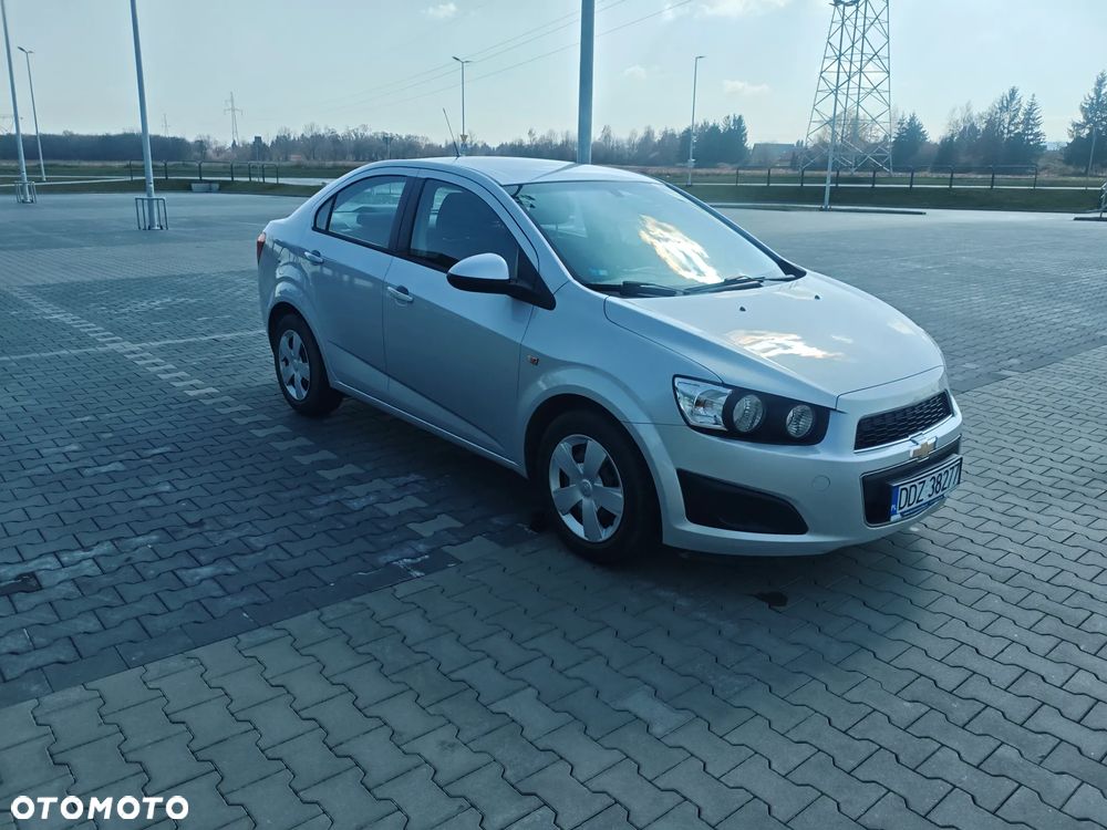 Chevrolet Aveo 1.4 16V LS - 8