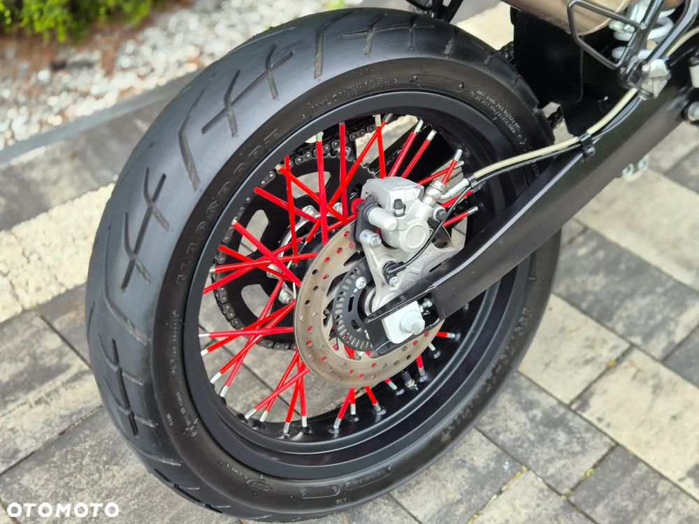 Aprilia SX - 17