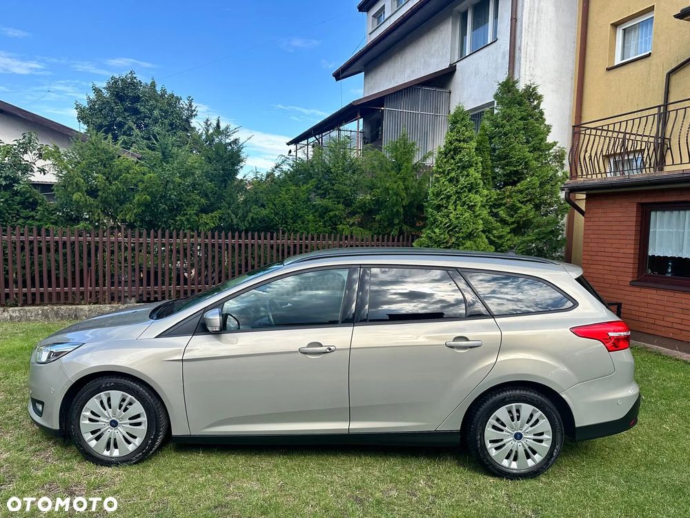 Ford Focus 1.0 EcoBoost Titanium - 6