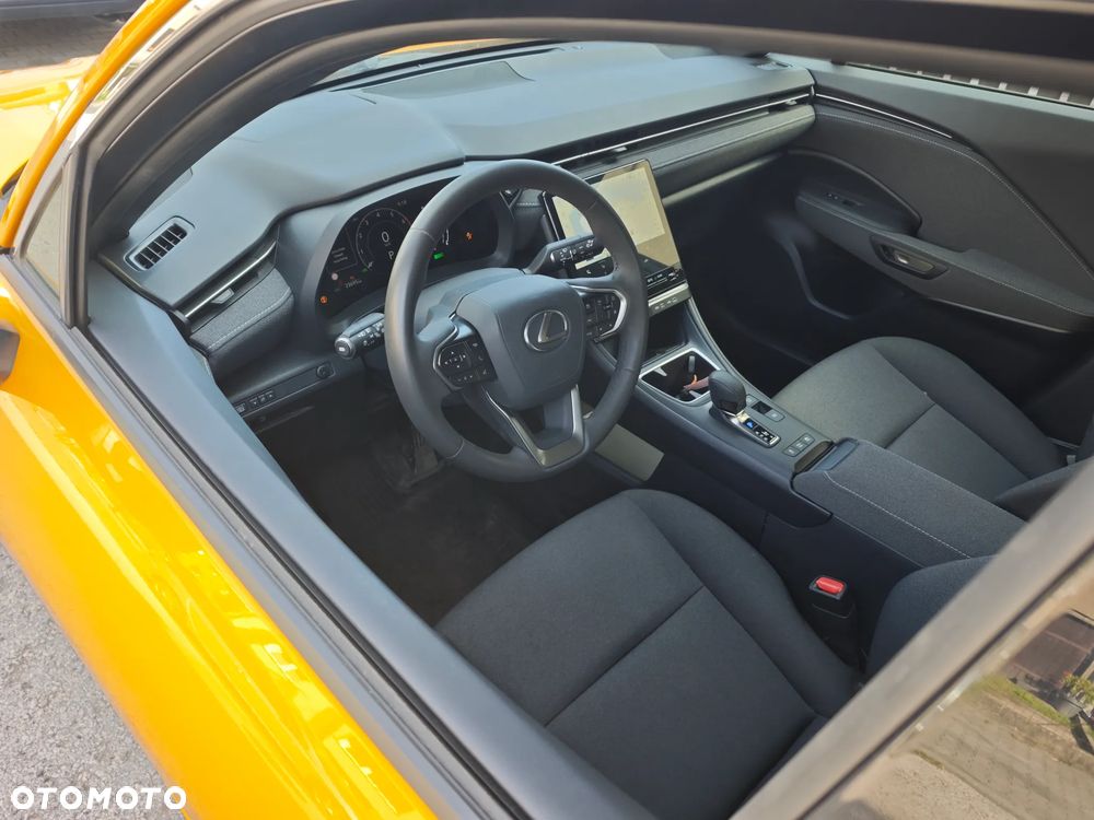 Lexus LBX 1.5 Hybrid - 5
