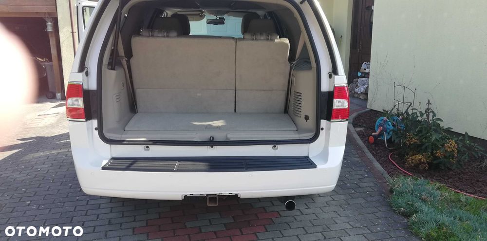 Lincoln Navigator 5.4 L 4x4 - 12
