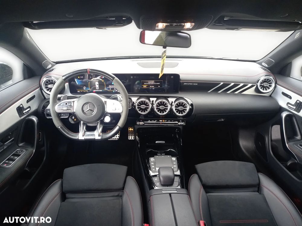 Mercedes-Benz CLA 45 AMG - 12