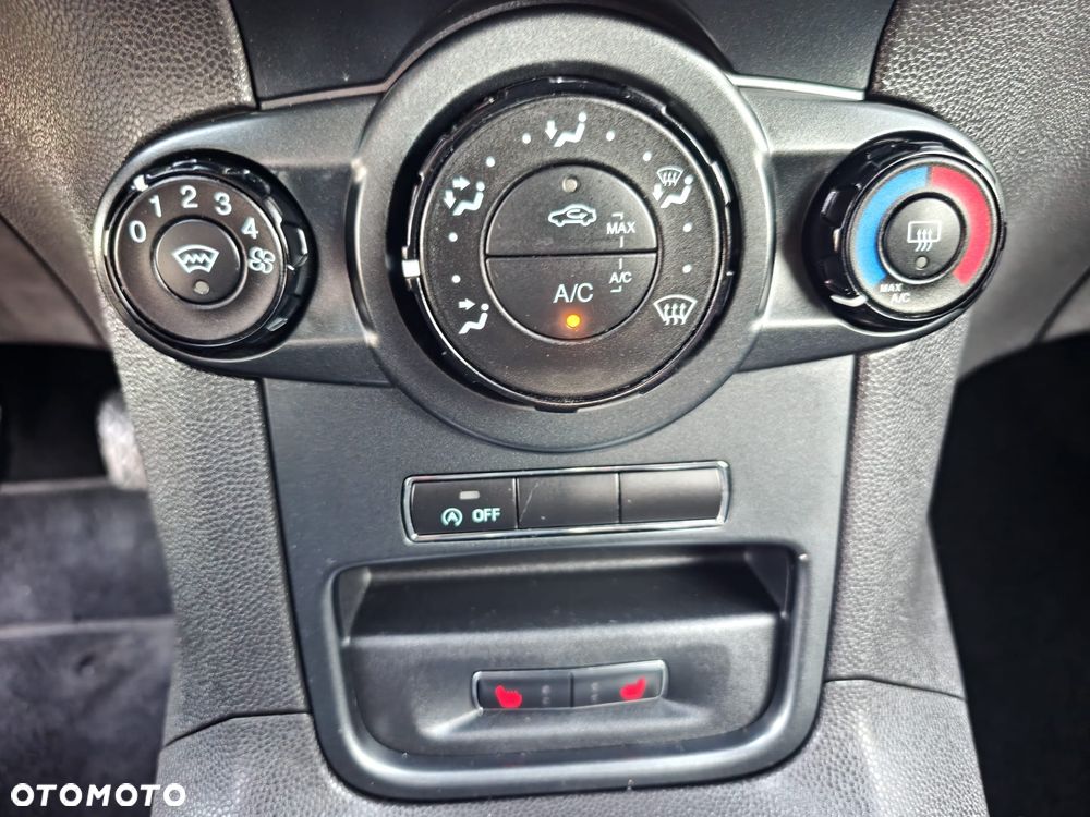 Ford Fiesta 1.0 EcoBoost STart-Stop ST-LINE - 6