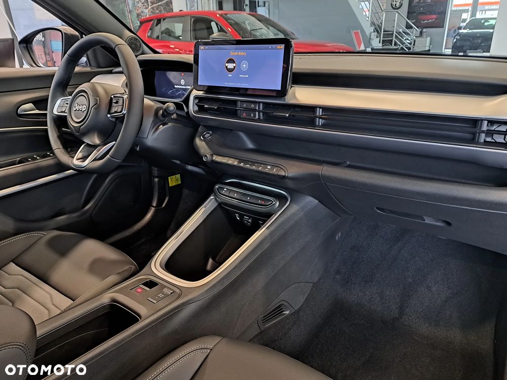 Jeep Avenger 1.2 T3 mHEV Upland 4xe eDCT6 - 7