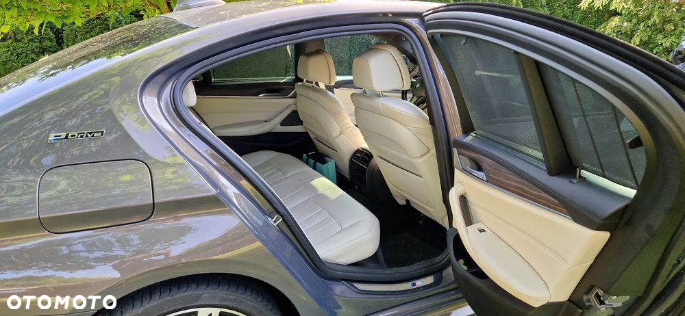 BMW Seria 5 530i xDrive M Sport sport - 11